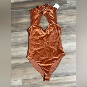 NWT Forever 21 body suit (feels and‎ looks like velvet)